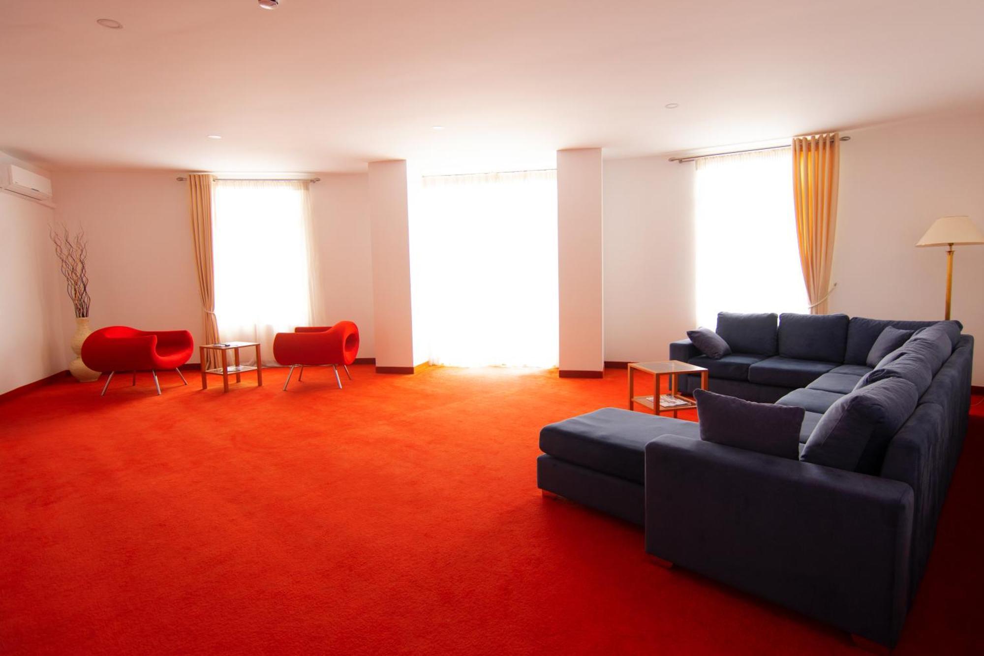 Chateau Linza Resort 地拉那 外观 照片